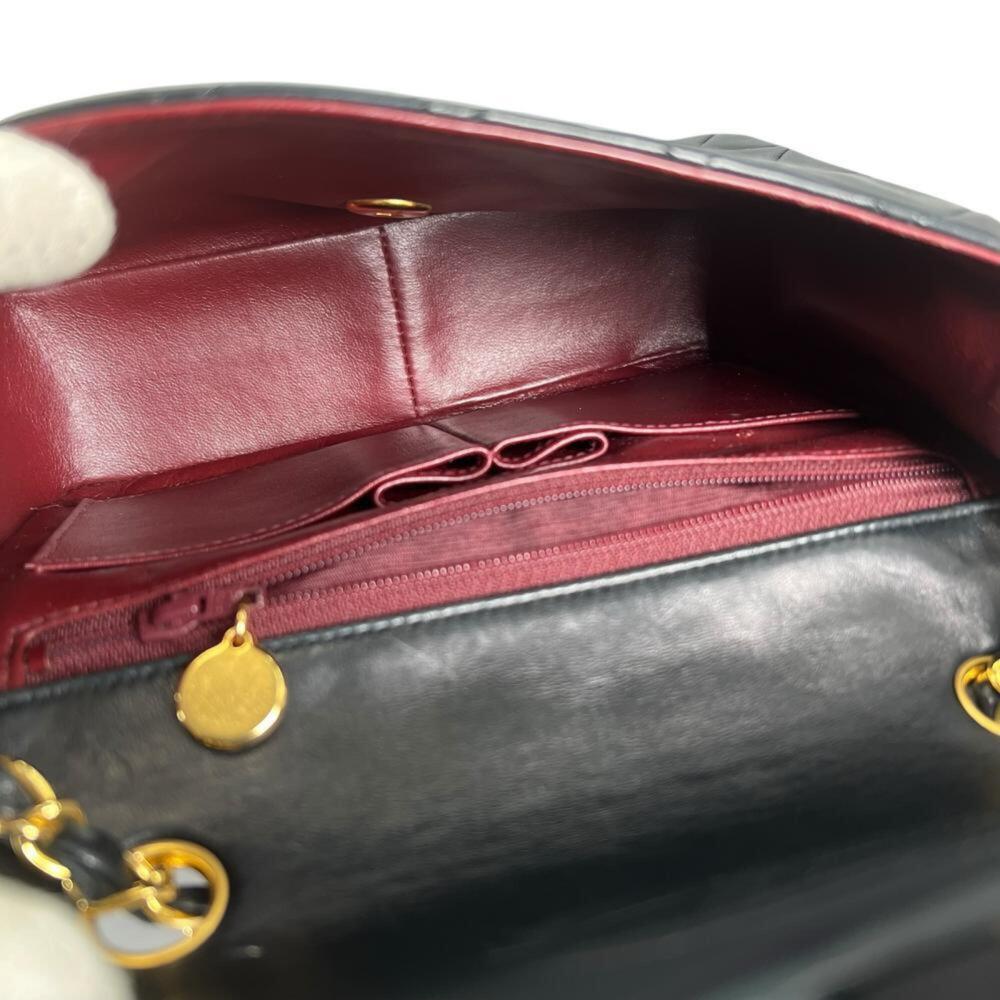 Chanel women's shoulder bag, Matelassé, gold hardware, serial number 1, Coco ... - Picture 5 of 16